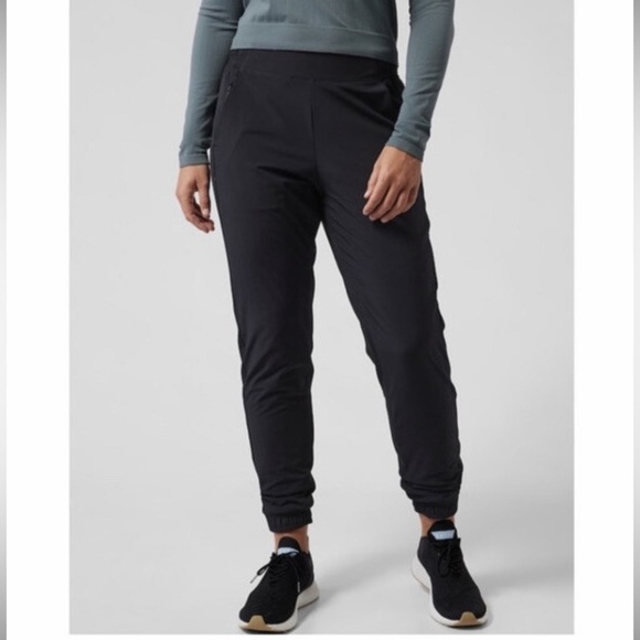 Athleta Pants - ATHLETA Brooklyn Lined Jogger Pants Black 631612 Women's Size 6 Commute Travel